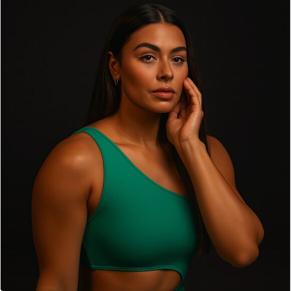 NWT NAKED WARDROBE Smooth Side One Shoulder Emerald Green Crop Top M Athleisure - Picture 3 of 6